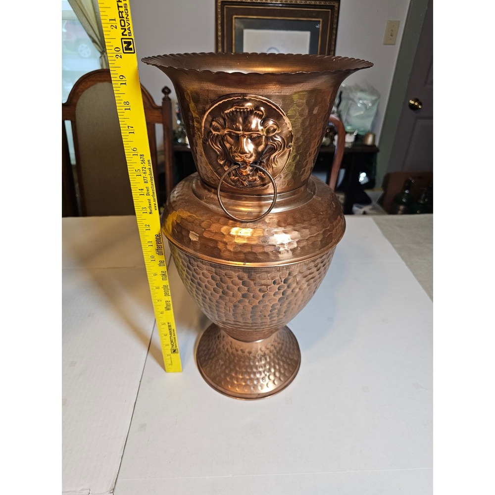 Vintage Hammered Copper Floor Vase Lion Head Ring Handles Scalloped Rim Urn 20in